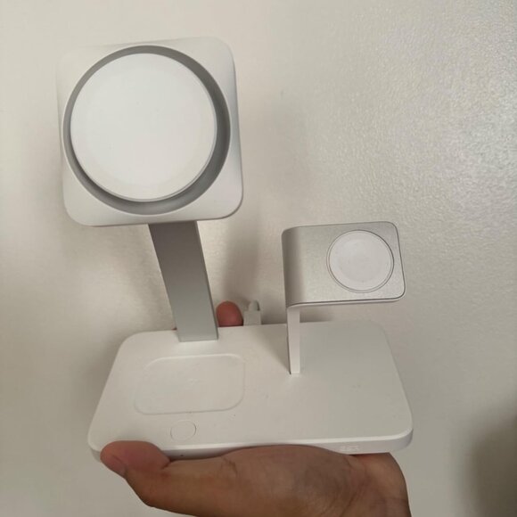 ESR 25W 3-in-1 Charger with MagSafe - White - Picture 8 of 8